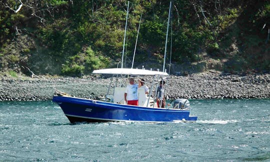 Bahamas, boat 25ft Mako Center Console  - Toilet onboard