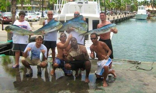 Explore the beautiful waters of Aruba on Sport Fisherman Charter