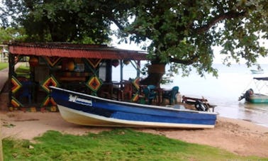 Disfrute de la pesca en Corn Island, Nicaragua, en Jon Boat