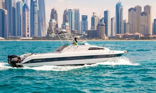 Family Cruising Silver Craft Boat Rental in Dubai, United Arab Emirates