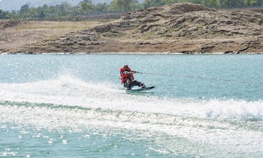 Disfruta del wakeboard en Khyber Pakhtunkhwa, Pakistán