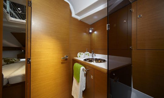 Sun Odyssey 449 (built 2018) in Lefkas