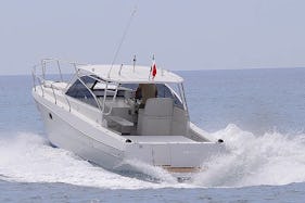 Charter Macaia Motor Yacht in Lavagna, Italy