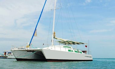 Passeio de catamarã ao pôr do sol na ilha de Margarita, Venezuela