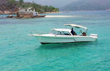 Charter a Powerboat in Lechería, Venezuela