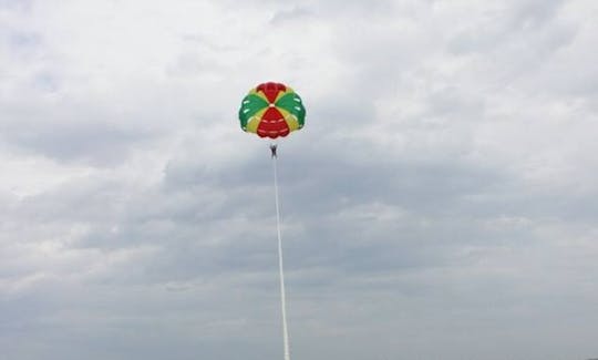 Make Memories Parasailing in Malvan, India