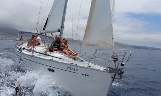 Rent a Cruising Monohull in Santa Cruz de Tenerife, Canarias