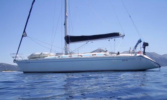 43' Elan Cruising Monohull in Novi Sad, Serbia for Charter 2135 a week