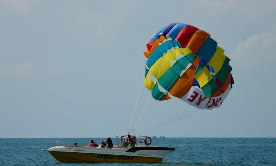 Enjoy Parasailing in Ponda, Goa