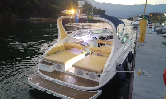 Motor Yacht rental in Angra dos Reis.