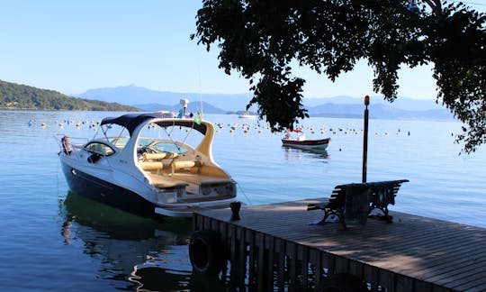 Motor Yacht rental in Angra dos Reis.