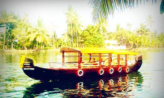 Charter a Traditional Boat in Alappuzha, India