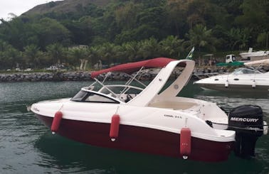 Hit the water on a Bowrider in Rio de Janeiro, Brazil for 9 people