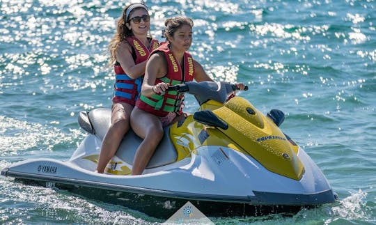 Une expérience incroyable de location de jet ski en Chalcidique, en Grèce