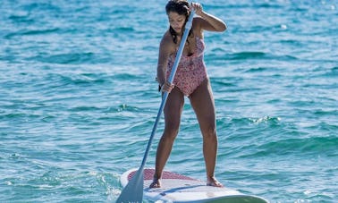 Alugue uma prancha de stand up paddleboard em Chalkidiki, Grécia