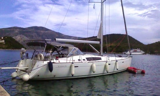 Charter 54' Sirena de Oro Cruising Monohull in Athina, Greece