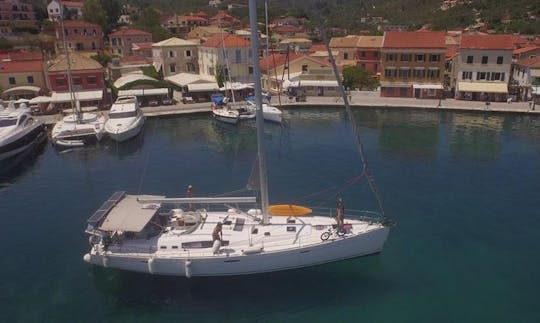 Charter 54' Sirena de Oro Cruising Monohull in PALEROS, Greece