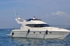 Charter 44' Azimut Avetura Motor Yacht in Iraklio, Greece