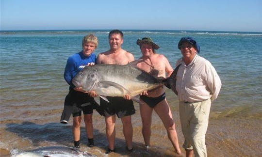 Fishing for 5 person in Gaza, Mozambique on Center Console