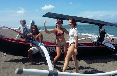Enjoy With Friends On This 2 Person Traditional Boat in Mengwi, Bali