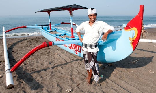 Rent a traditional boat in Mengwi, Bali with a captain