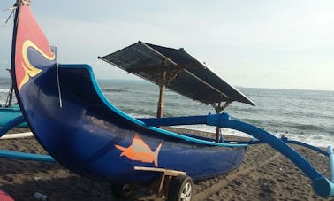 Enjoy With Friends on This 2 Persons Traditional Boat in Mengwi, Bali