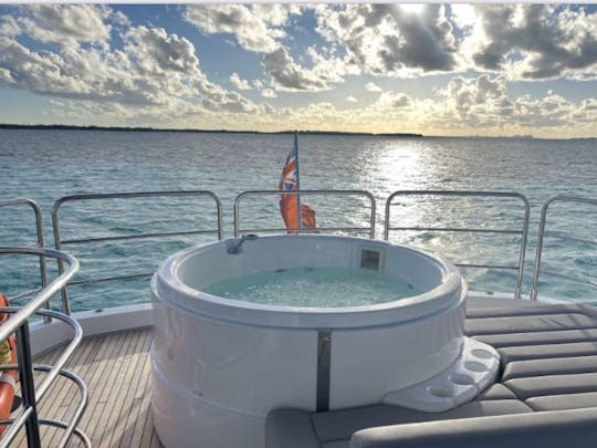 Sunseeker de luxo de 75 pés nas Bahamas