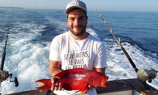 Aproveite a pesca em Saint-Gilles les Bains, Reunião no Oceana 2 Sport Fisherman