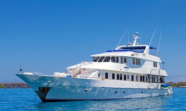 Charter 125'  Power Mega Yacht in Quito, Ecuador