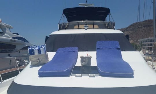 Charter 70' Queenship Power Mega Yacht in Baja California Sur, Mexico