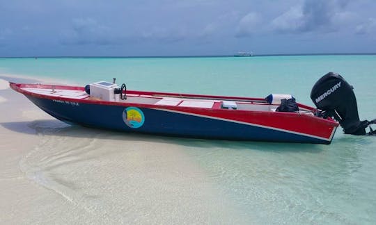Enjoy Fishing in Keyodhoo, Maldives on a Center Console