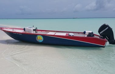 Enjoy Fishing in Keyodhoo, Maldives on a Center Console