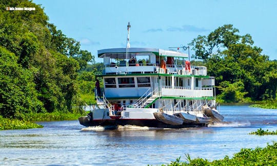 Barco Babilônia - Pantanal - Cáceres / MT