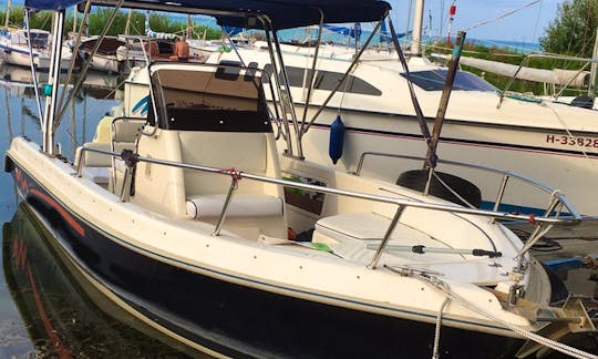 Center Console Elektro Boat for Rent in Siófok whitout licence