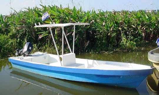 Viaje de pesca en San Carlos, Nicaragua, en la consola central azul