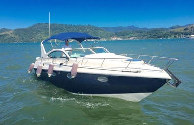 31' Motor Yacht for Day or Evening Rentals in Angra dos Reis