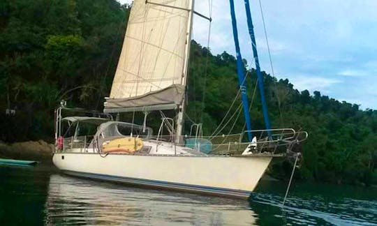 Charter Labadee - Bruce Farr 38 in Armacao dos Buzios, RJ