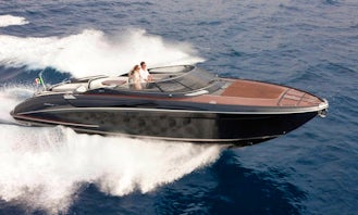 Riva Rivarama 44 Luxury Motor Yacht Cruise