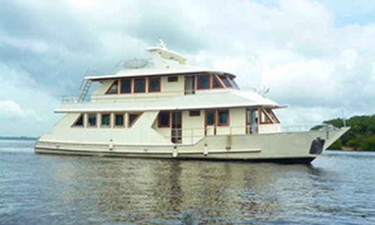 Houseboat Charter and Boat Tours in the Amazon