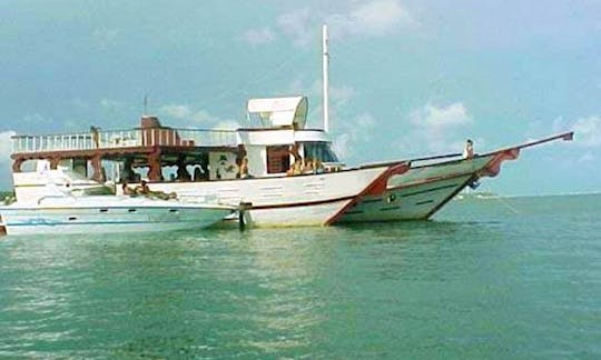 Restaurante Trimaran en Barra de Sao Miguel