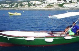 Rent "Lance" Wooden Power Boat in Castro, Puglia