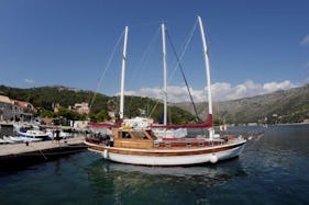 Cruising Turkish Gulet in Dubrovnik