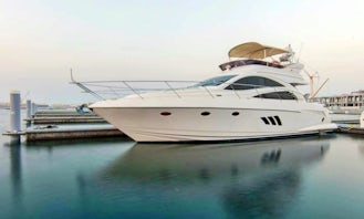 56ft Yacht Charter - Dubai United Arab Emirates