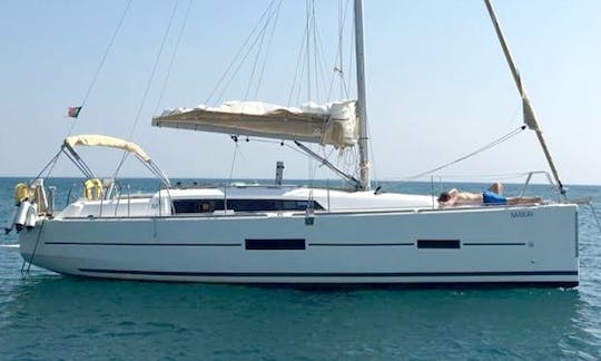 Dufour 382 Sailing Monohull charter in Portimão