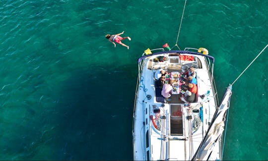 'Nemo' Jeanneau SO 43 monohull charter in Portimão