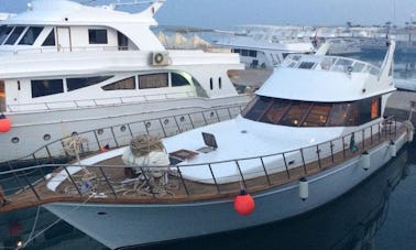 Wooden Design Motor Yacht for 6 People in Hurghada