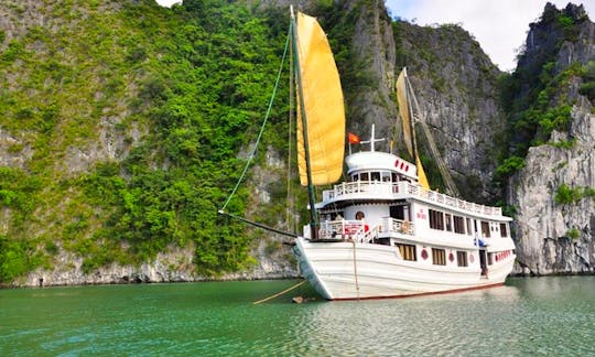 Boat Cruise in Hà Nội, Vietnam