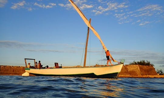 Sunset Sail Charter in Ilha de Moçambique