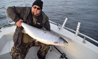 Passeios de pesca no console central de 17 pés em Eckerö, Ilhas Åland