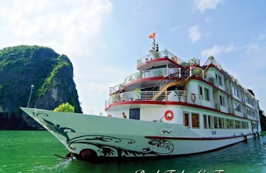 Houseboat Rental in tp. Hạ Long